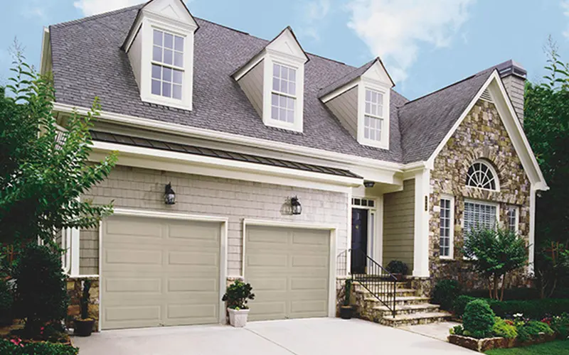 Buy Traditional Style Garage Doors in South Florida - Broten