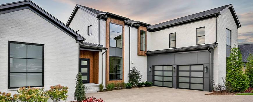 Is a Glass Garage Door Hurricane-Rated in Florida?